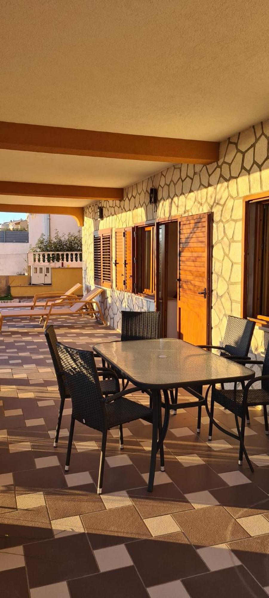 Apartments Klara โนวีวีโนดอลสกี ภายนอก รูปภาพ